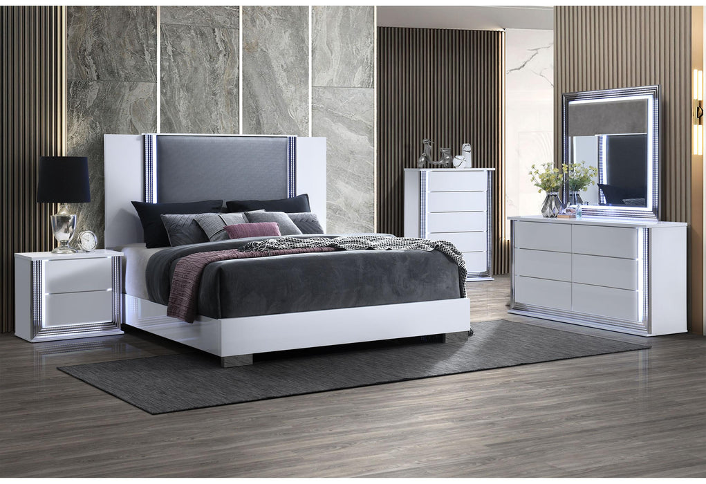 YLIME SMOOTH WHITE KING BED GROUP WITH VANITY SET