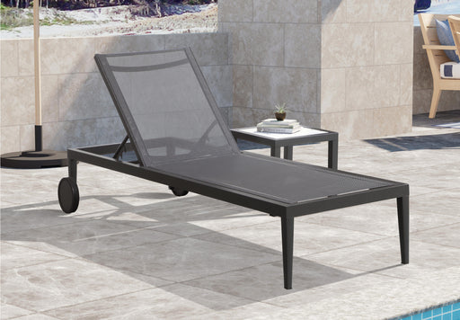 Nizuc White manufactured wood Outdoor Patio Aluminum End Table - Furniture Stars (Chicago, IL)