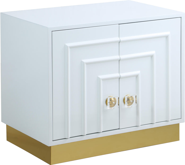Cosmopolitan White Lacquer Side Table - Furniture Stars (Chicago, IL)