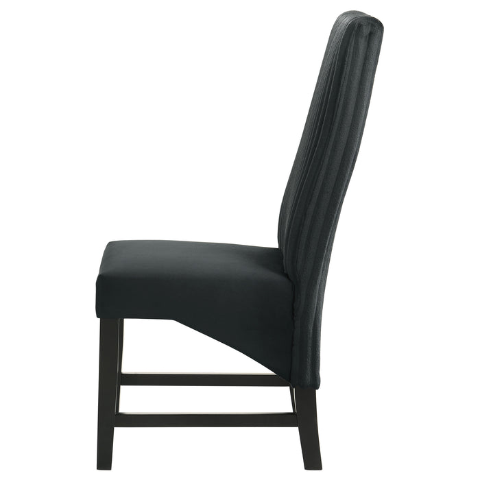 Barrand Side Chair - Furniture Stars (Chicago, IL)