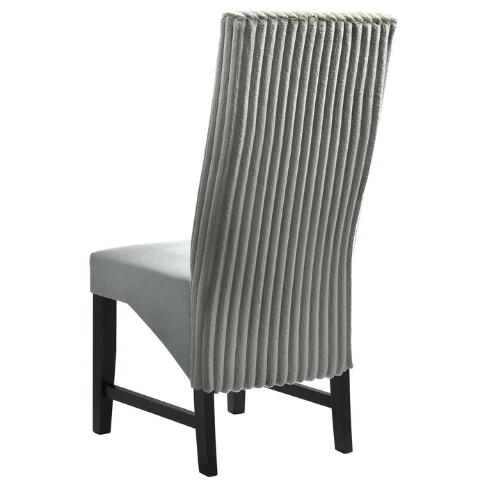 Barrand Side Chair - Furniture Stars (Chicago, IL)