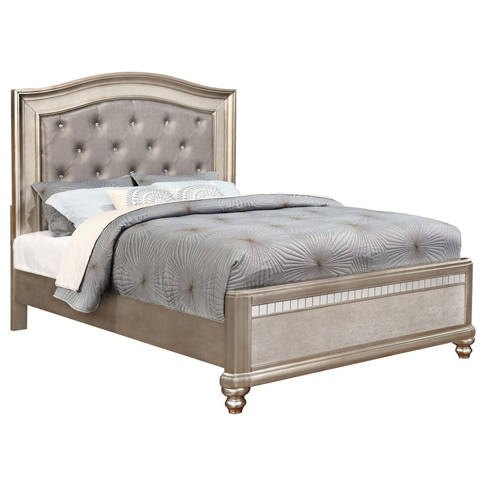 Bling Game Queen Panel Bed Metallic Platinum image