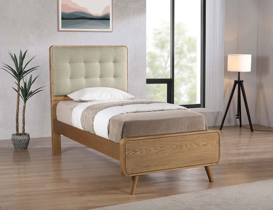 Robyn Panel Platform Bed - Furniture Stars (Chicago, IL)