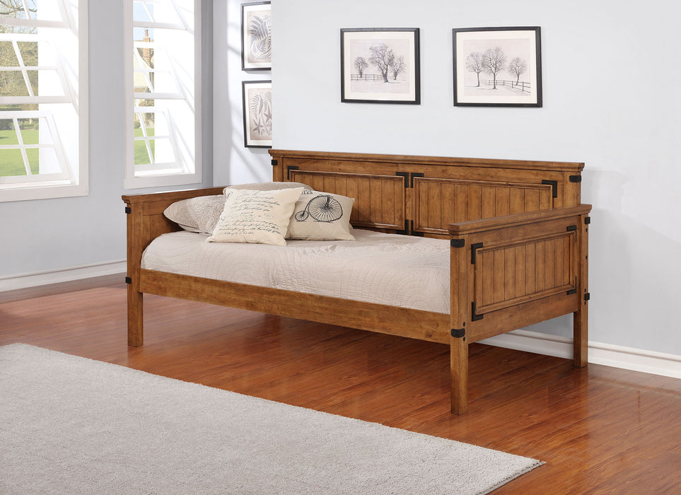 Oakdale Daybed - Furniture Stars (Chicago, IL)