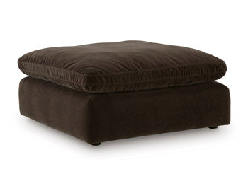 Maxton Heights Oversized Accent Ottoman - Furniture Stars (Chicago, IL)