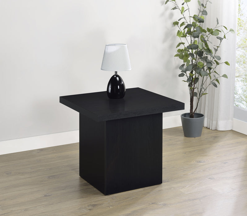 Devar End Table - Furniture Stars (Chicago, IL)