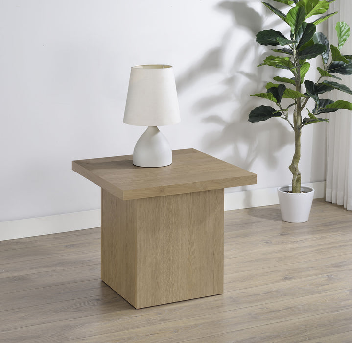Devar End Table - Furniture Stars (Chicago, IL)
