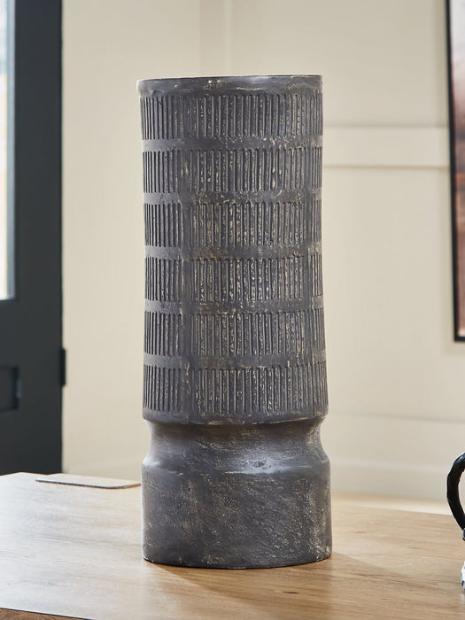 Beninworth Vase - Furniture Stars (Chicago, IL)