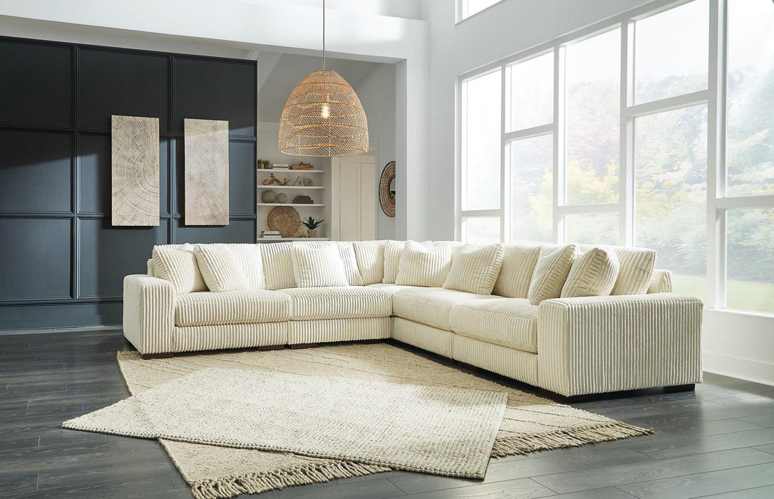 Lindyn Sectional - Furniture Stars (Chicago, IL)