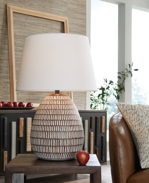Darrich Table Lamp - Furniture Stars (Chicago, IL)