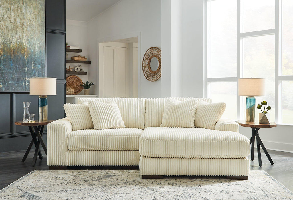 Lindyn Sectional with Chaise - Furniture Stars (Chicago, IL)