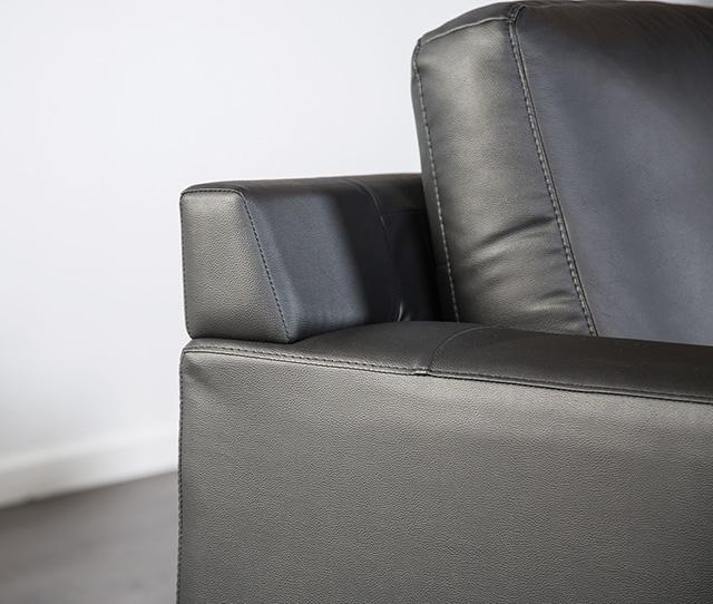 Stordal Sectional, Right Chaise - Furniture Stars (Chicago, IL)