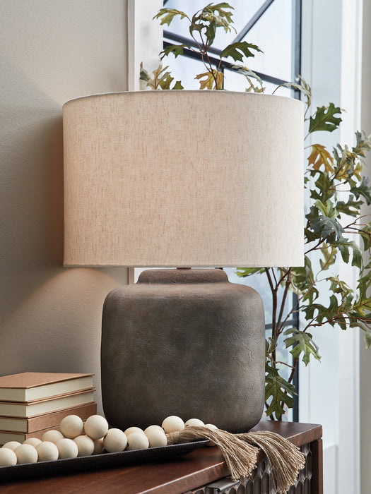 Zandophen Table Lamp - Furniture Stars (Chicago, IL)