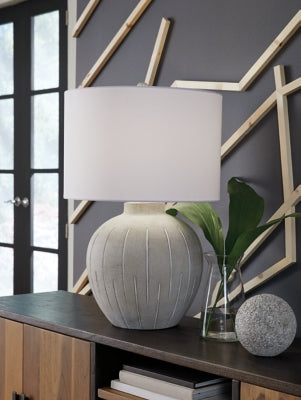 Calbert Table Lamp - Furniture Stars (Chicago, IL)