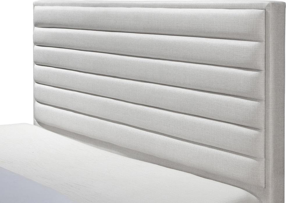 Hunter Cream Linen King Bed - Furniture Stars (Chicago, IL)
