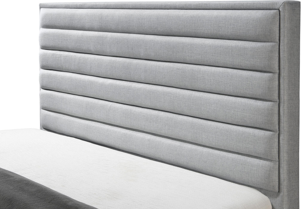 Hunter Grey Linen Queen Bed - Furniture Stars (Chicago, IL)