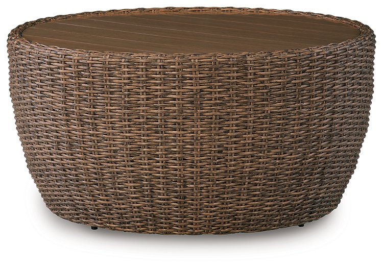 Double Point Outdoor Seating Set - Furniture Stars (Chicago, IL)