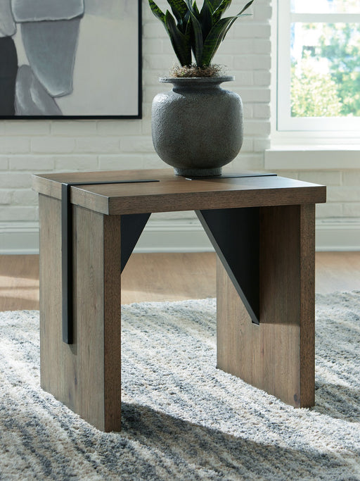 Kandinew End Table - Furniture Stars (Chicago, IL)