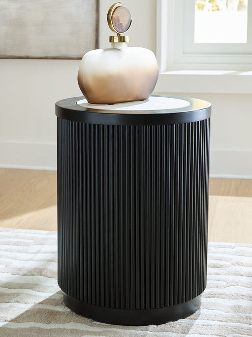 Grayman End Table - Furniture Stars (Chicago, IL)