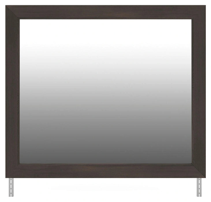 Shaehartin Bedroom Set