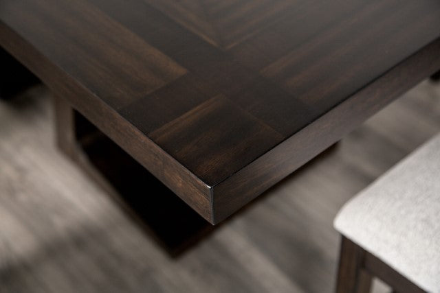 Holsworthy Dining Table - Furniture Stars (Chicago, IL)