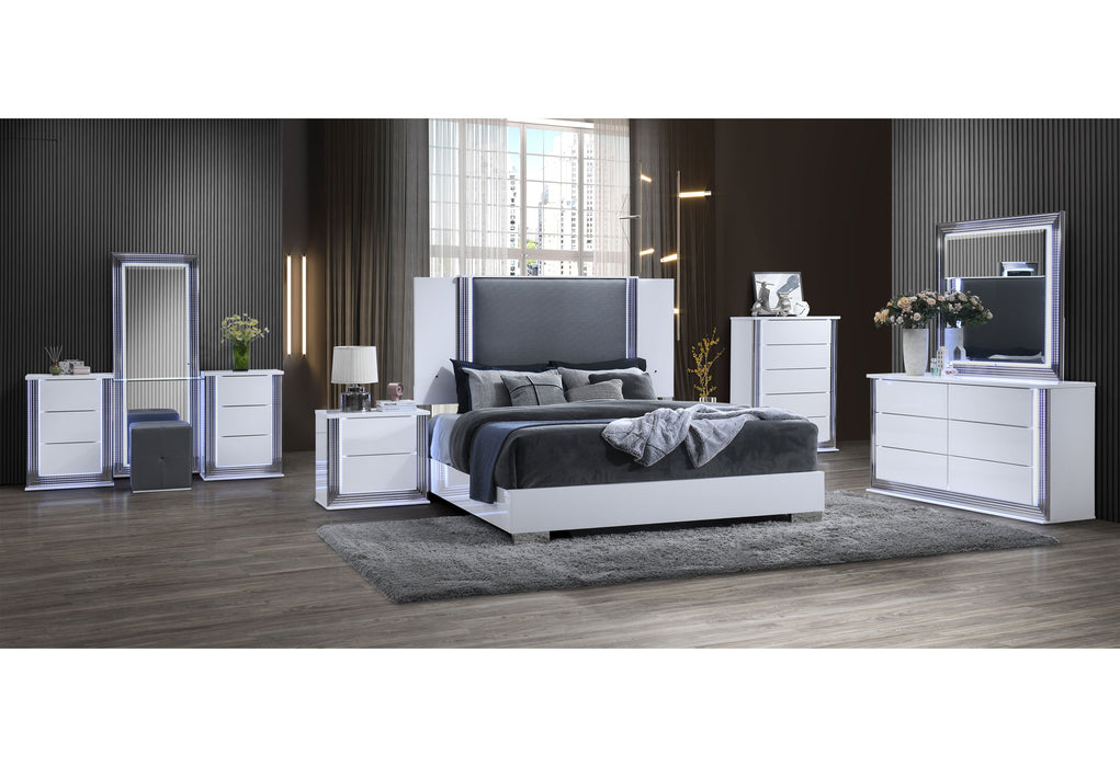 YLIME SMOOTH WHITE KING BED GROUP FULLY SLATTED - Furniture Stars (Chicago, IL)